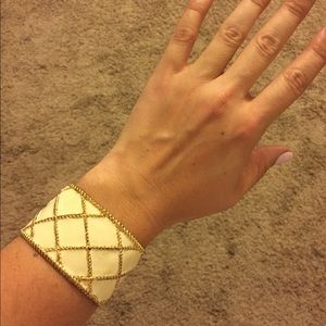 Lilly Pulitzer white and gold cuff bracelet.